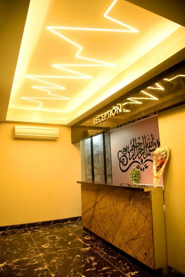Charyana Hotel Ac Dormitory Ahmedabad Exterior foto